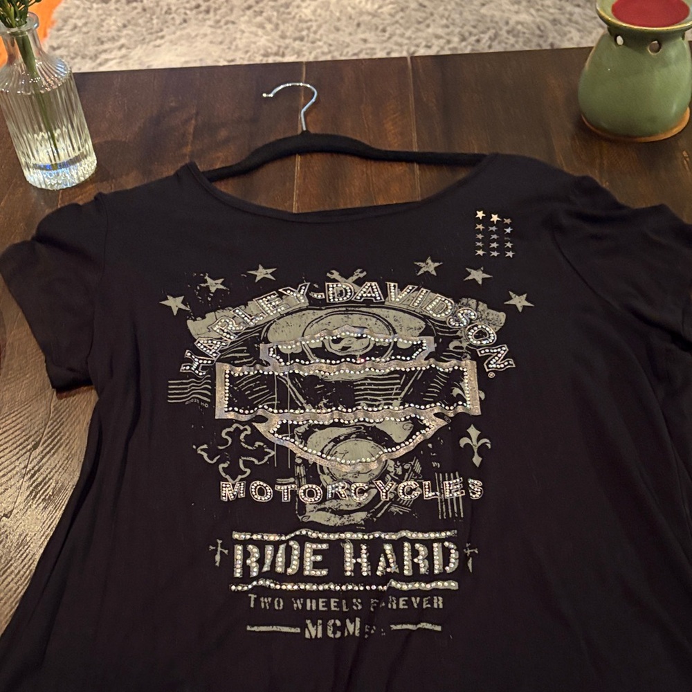 Harley-Davidson Black Tee with Silver Graphics